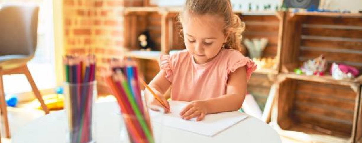 Descubre los beneficios de colorear para los niños pequeños: De la creatividad al desarrollo cognitivo