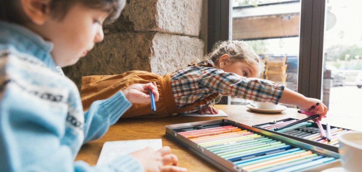 Actividades para hacer con niños en días de lluvia: diversión en casa y en el colegio