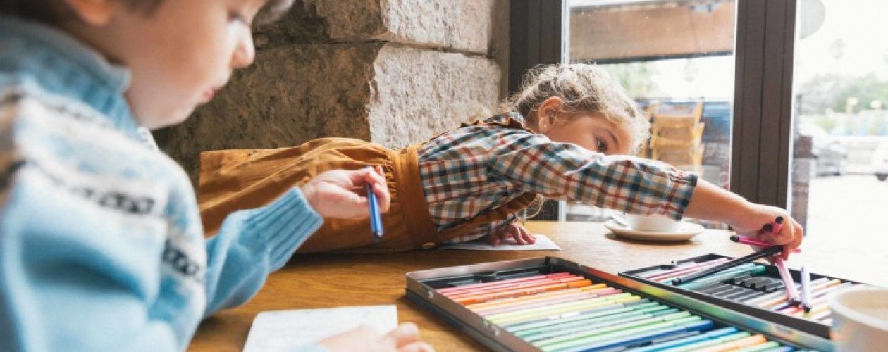 Actividades para hacer con niños en días de lluvia: diversión en casa y en el colegio